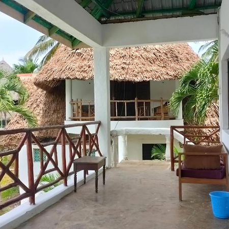 Miwa Holiday Resort Diani Beach Exterior photo