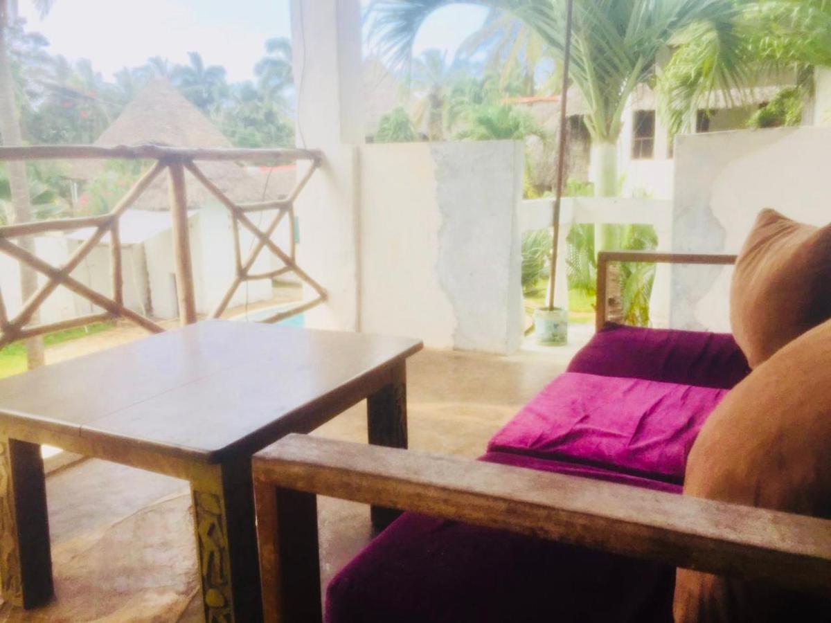 Miwa Holiday Resort Diani Beach Exterior photo